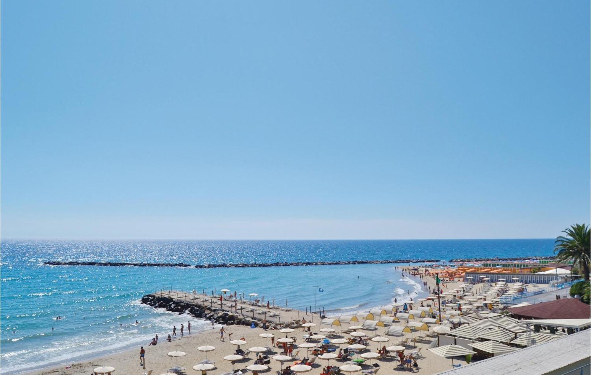 Casa Delle Rondini Lägenhet Santo Stefano al Mare Exteriör bild